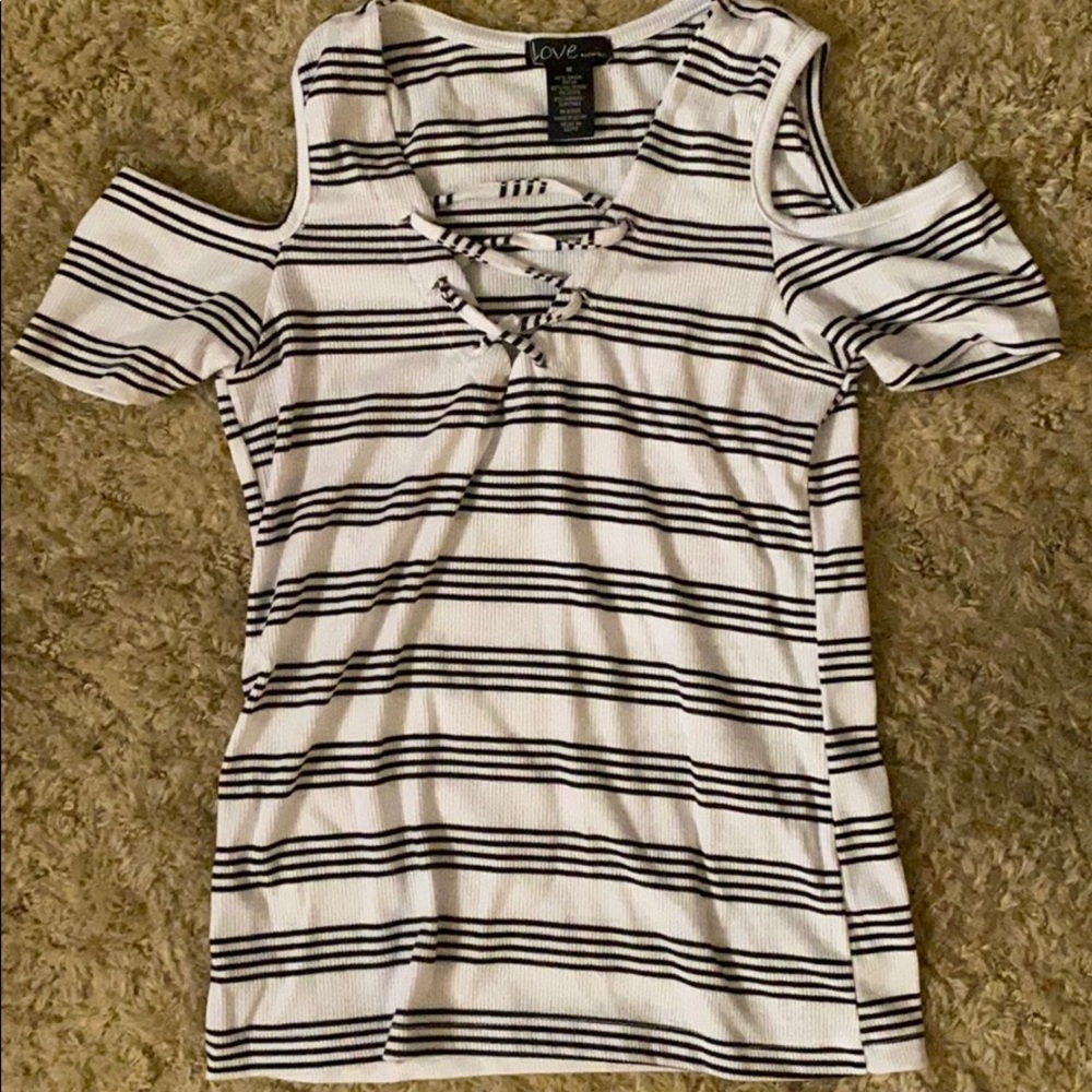 Open shoulder dress shirt